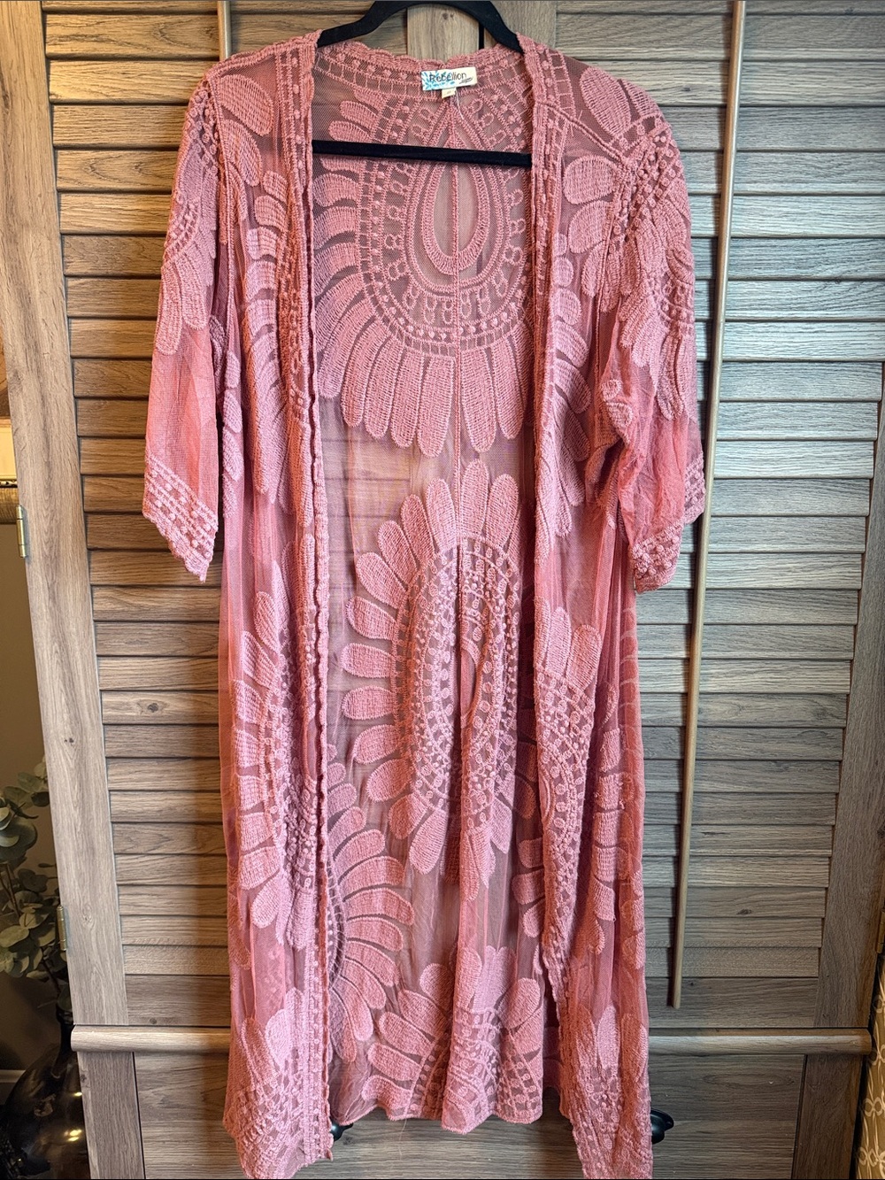 Rose Lace-Pattern Open Front Long Sleeve Kimono